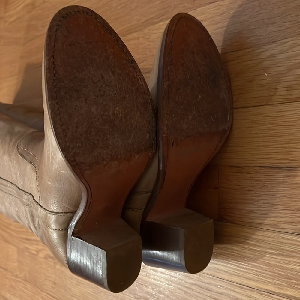 Frye Boots | Over the Knee or Cuffed 77935 4001 | Size 8B - Picture 2 of 3